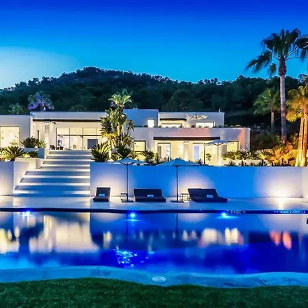 Ideal Location, Seaview 아파트 *
